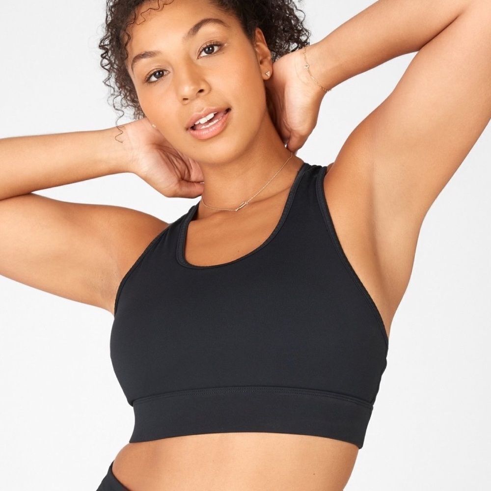 Fabletics On-The-Go Medium Impact Sports Bra Size XL